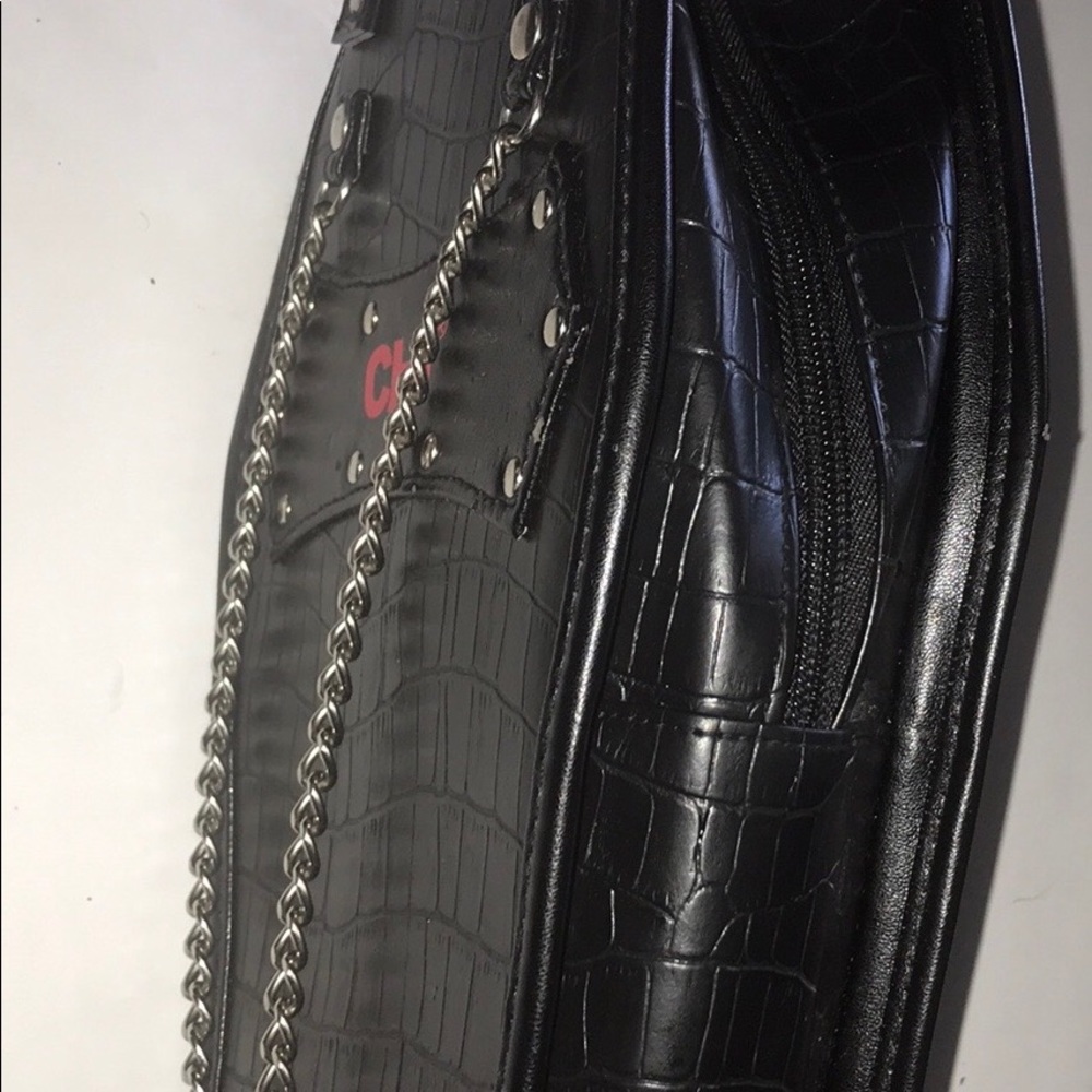 Handbag 👜 - Picture 2 of 4